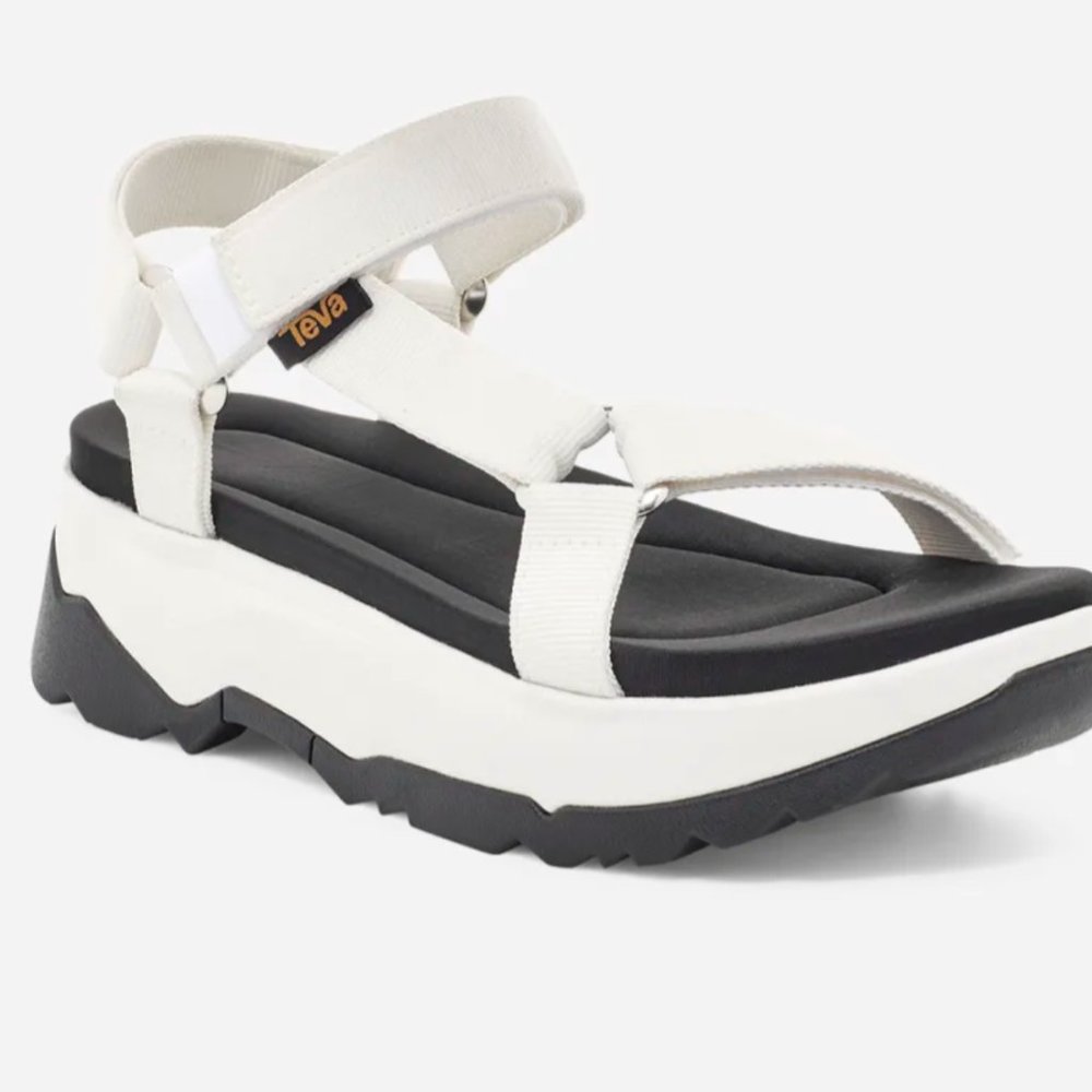 Teva Jadito Universal Size 7 Womens